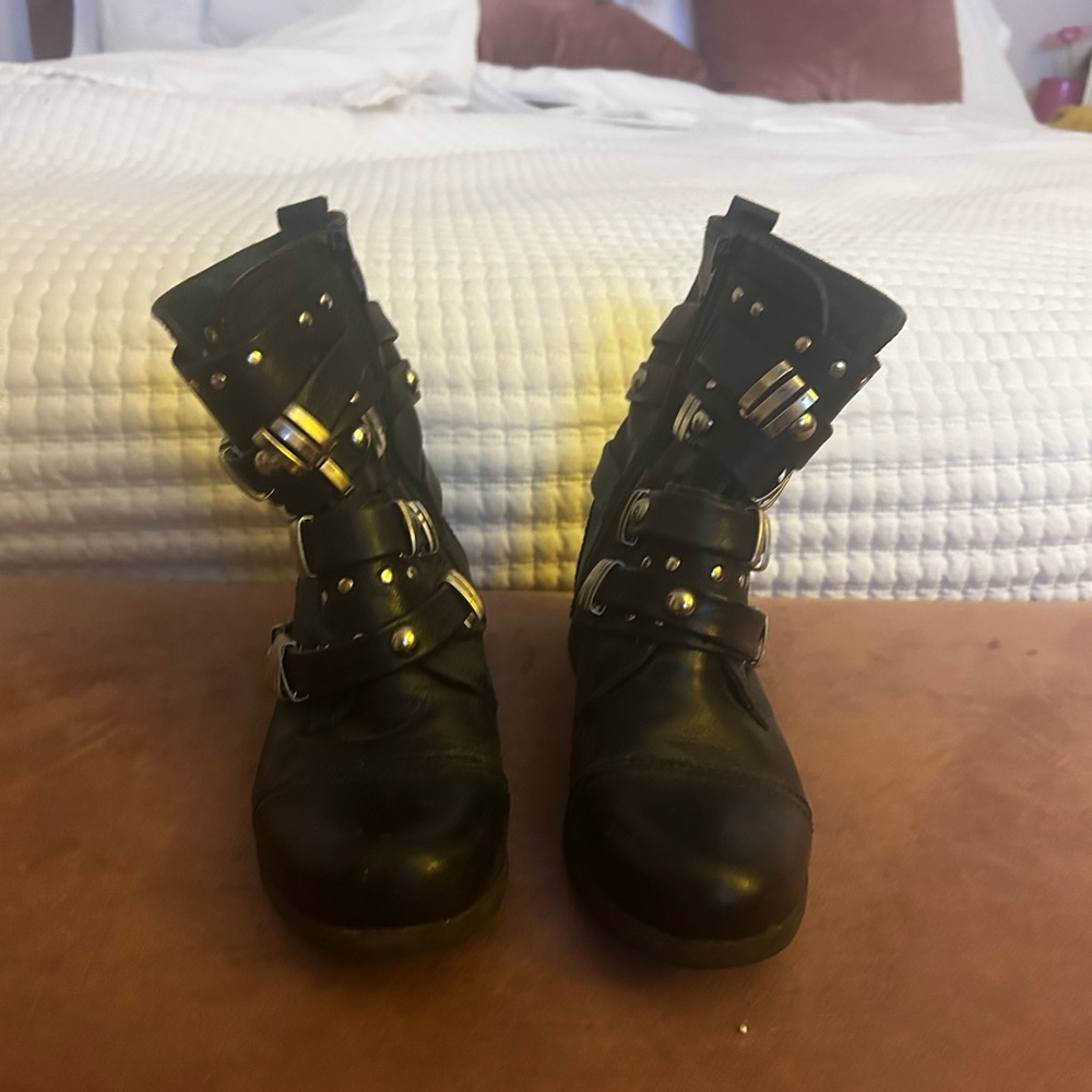 Aldo black boots 6.5
